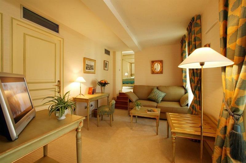 Au Grand Hotel De Sarlat - Pavillon De Selves Екстериор снимка